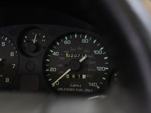 Used 1996 MAZDA MX-5 Miata image 23