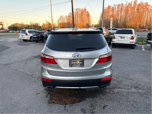 Used 2016 Hyundai Santa Fe SE w/ Option Group 03 FWD image 6