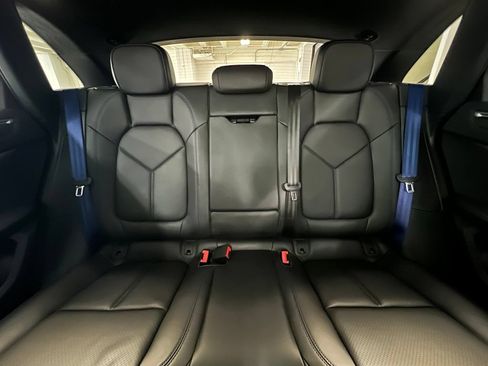 Used 2022 Porsche Macan S AWD/4WD image 15