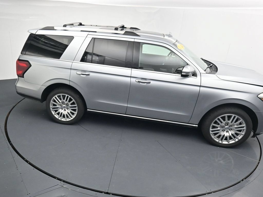 Used 2024 Ford Expedition Limited AWD/4WD image 34