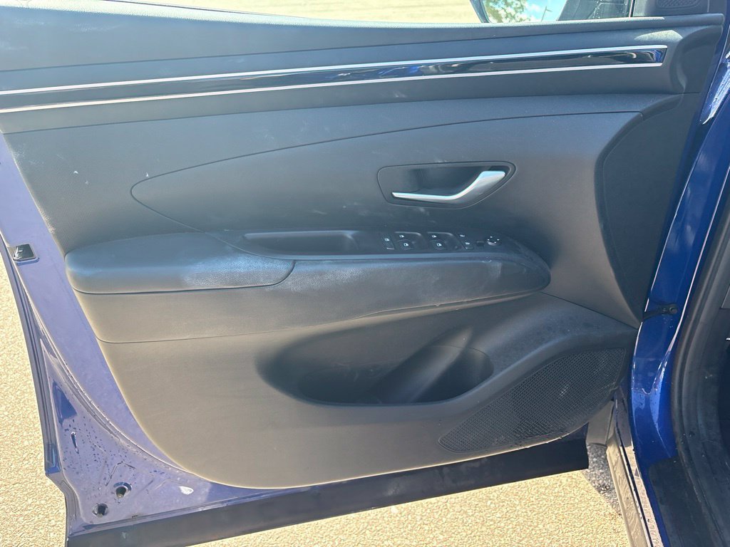 Used 2023 Hyundai Tucson SE AWD/4WD image 9