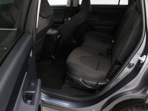 Used 2025 Toyota Highlander LE AWD/4WD image 27