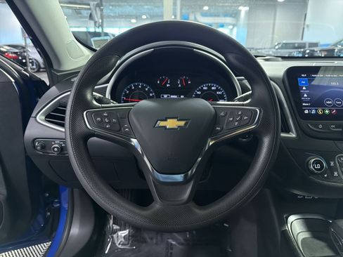 Used 2023 Chevrolet Malibu LT FWD image 27