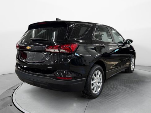 Used 2024 Chevrolet Equinox LS image 5