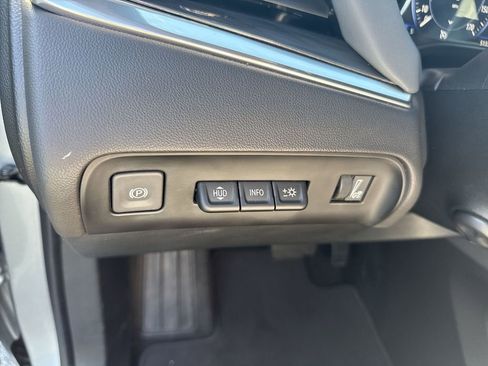 Certified 2024 Buick Enclave Premium image 17