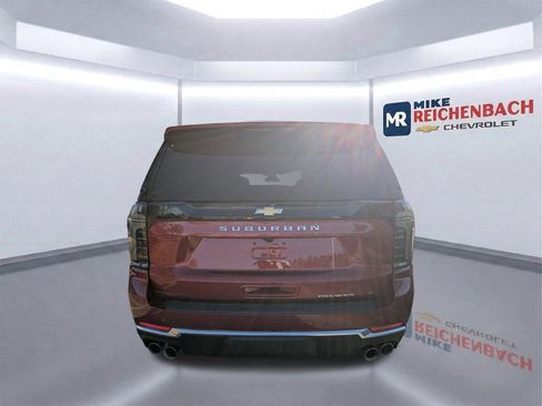 New 2025 Chevrolet Suburban Premier image 6
