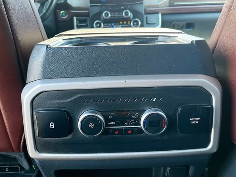 Used 2022 Ford Expedition Limited AWD/4WD image 27