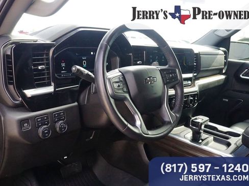Used 2023 Chevrolet Silverado 1500 RST image 20