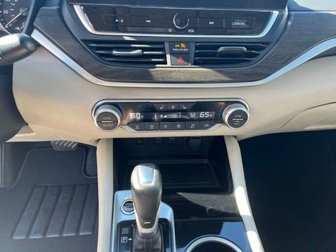 Used 2023 Nissan Altima 2.5 SL image 13