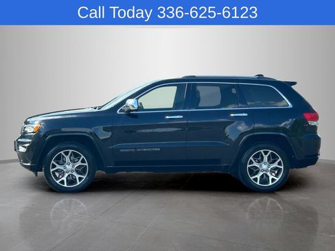 Used 2020 Jeep Grand Cherokee Overland AWD/4WD image 2