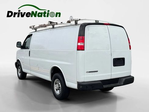 Used 2019 Chevrolet Express 2500 w/ Driver Convenience Package RWD image 7