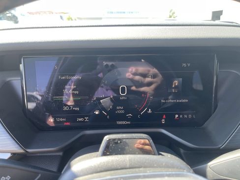 Used 2026 GMC Acadia AT4 w/ Super Cruise Package AWD/4WD image 11