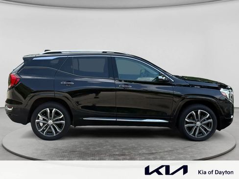 Used 2020 GMC Terrain Denali w/ GMC Pro Grade Package AWD/4WD image 4