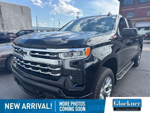 Used 2024 Chevrolet Silverado 1500 RST w/ Z71 Off-Road Package AWD/4WD image 1