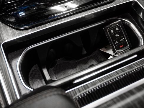 Used 2023 Jeep Wagoneer Series III w/ Preferred Equipment Group image 33