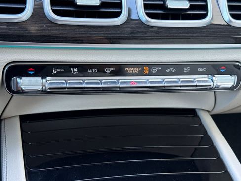 Used 2020 Mercedes-Benz GLE 350 4MATIC image 21