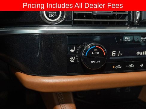 Used 2024 Nissan Pathfinder Platinum AWD/4WD image 18