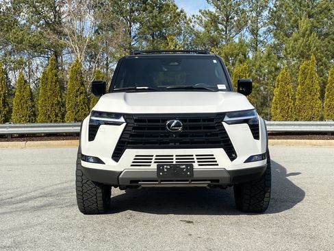 Used 2024 Lexus GX 550 image 54