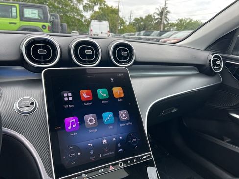 Used 2025 Mercedes-Benz C 300 Sedan image 11