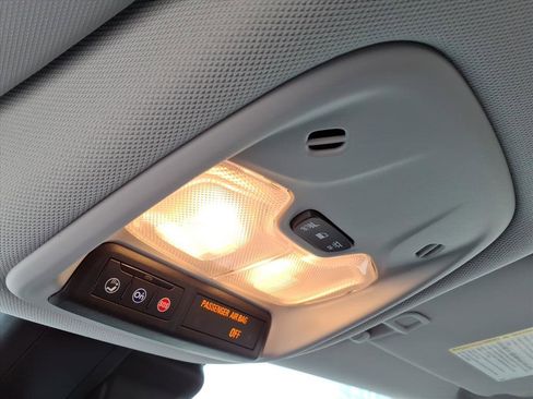 Used 2023 Chevrolet TrailBlazer LS image 29