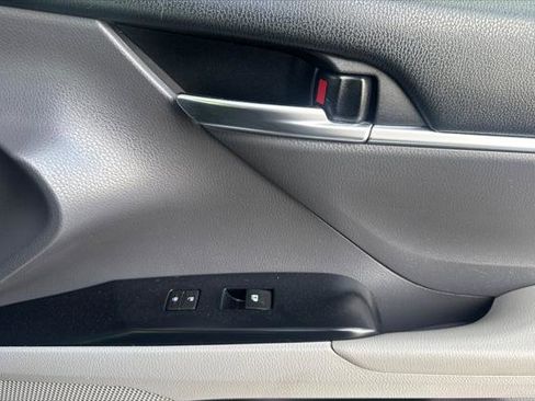 Certified 2019 Toyota Camry LE FWD image 17