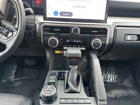 Used 2025 Toyota 4Runner TRD Off-Road Premium w/ Tow Technology Package image 24