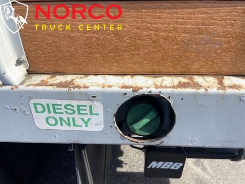 Used 2016 Ford F550 4x4 Crew Cab Super Duty image 9