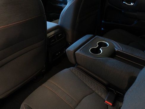 Used 2025 Honda Pilot Sport image 17