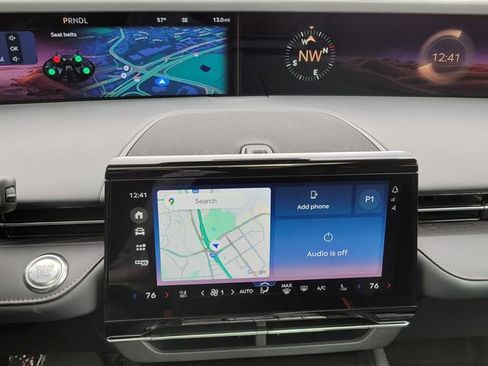New 2026 Lincoln Nautilus Reserve AWD/4WD image 13