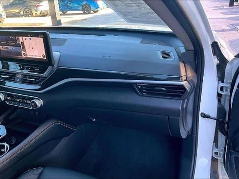 Certified 2023 Nissan Altima 2.0 SR image 18