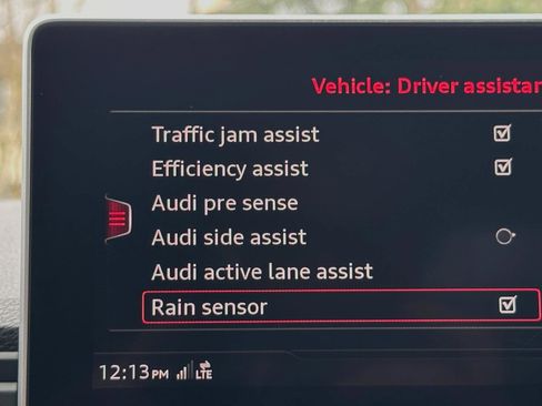 Used 2020 Audi SQ5 Premium Plus w/ Premium Plus Package image 30