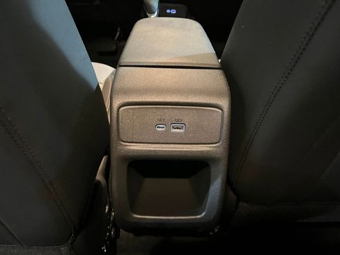 Used 2025 Chevrolet Trax LT image 23