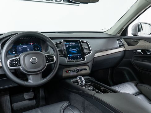 Certified 2023 Volvo XC90 B6 Ultimate w/ Protection Package Premier AWD/4WD image 16