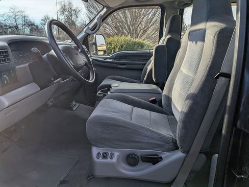 Used 2002 Ford F250 XLT image 10