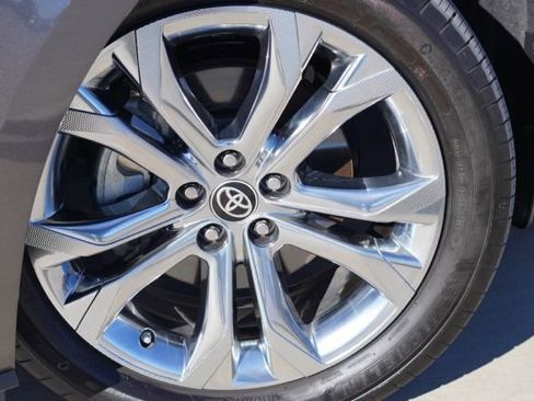 Certified 2023 Toyota Sienna Platinum image 11