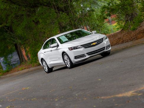 Used 2020 Chevrolet Impala LT FWD image 43