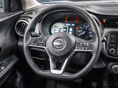 Used 2023 Nissan Kicks SV image 14