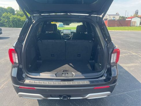 Used 2025 Ford Explorer Platinum w/ LUX Leather Package AWD/4WD image 28