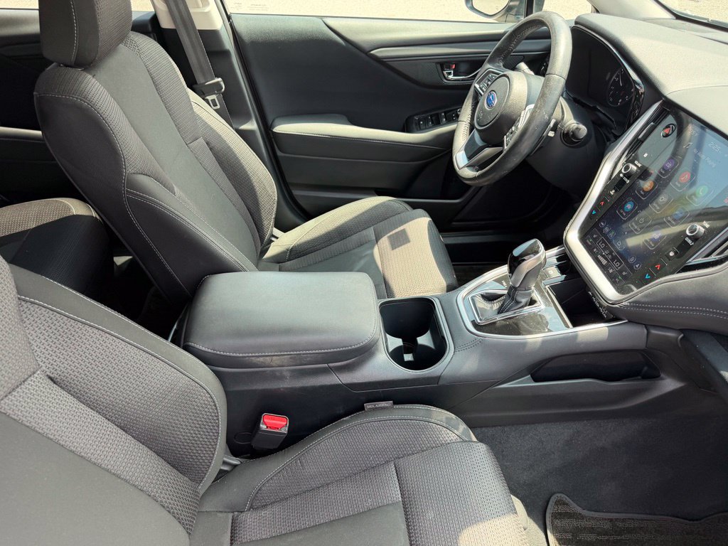 Used 2024 Subaru Outback Premium AWD/4WD image 17