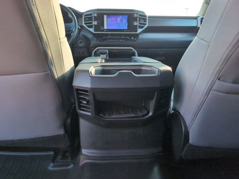 Used 2022 Toyota Tundra SR5 AWD/4WD image 36