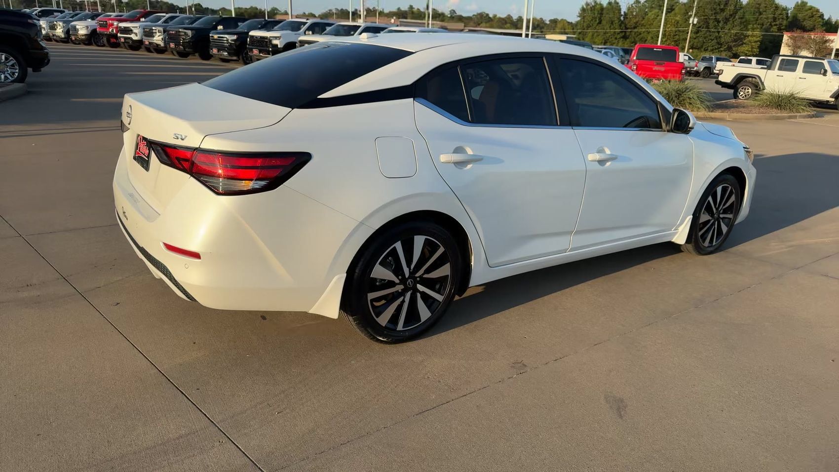 Used 2024 Nissan Sentra SV w/ SV Premium Package FWD image 9