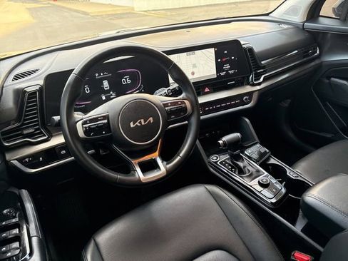 Certified 2024 Kia Sportage EX image 28