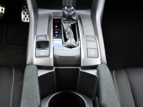 Used 2018 Honda Civic Sport image 31