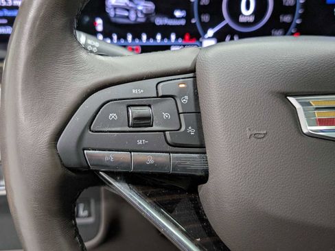 Used 2023 Cadillac Escalade Premium Luxury image 41