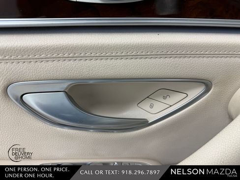 Used 2017 Mercedes-Benz E 300 4MATIC image 22