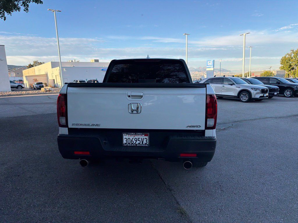 Used 2023 Honda Ridgeline Black Edition image 9