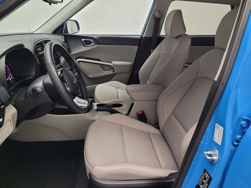 Used 2024 Kia Soul EX image 17
