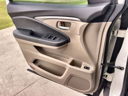 Used 2016 Honda Pilot EX-L image 30
