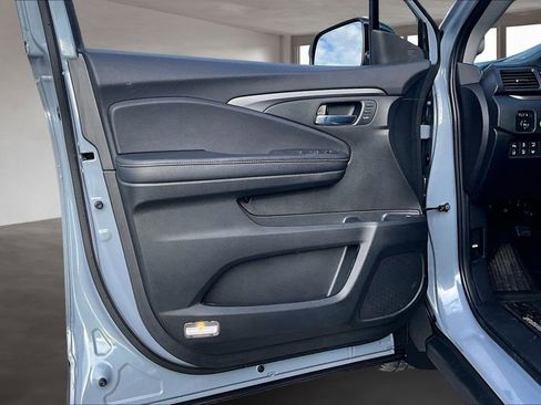 Used 2023 Honda Ridgeline RTL-E image 21