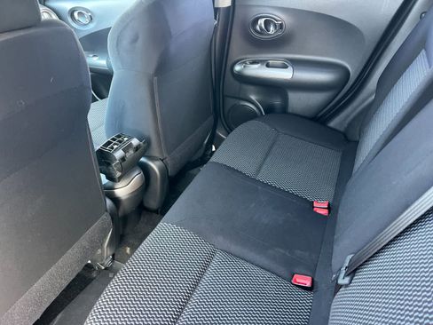 Used 2015 Nissan Juke S FWD image 5